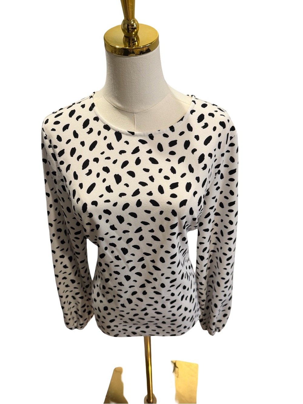 MELLODAY White Long Sleeve Top with Black Dot Print